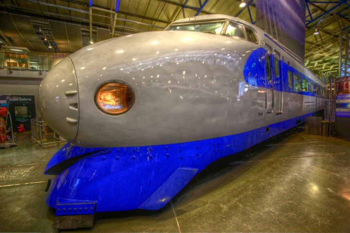 Alla scoperta di York_26.jpg - Ma a York c'è anche un fantastico museo ferroviario...che dallo Shinkansen giapponese degli anni '60...